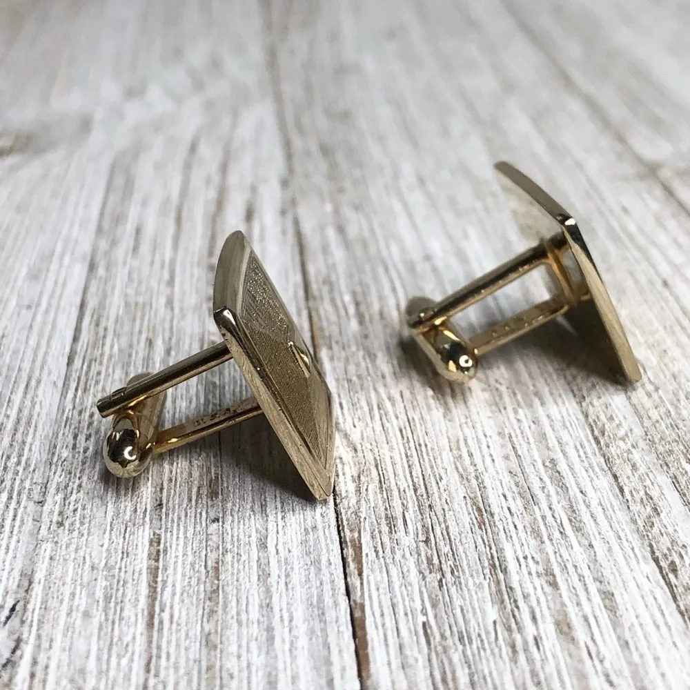 Vintage Hickok Pyramidal Brushed Gold Cuff Links